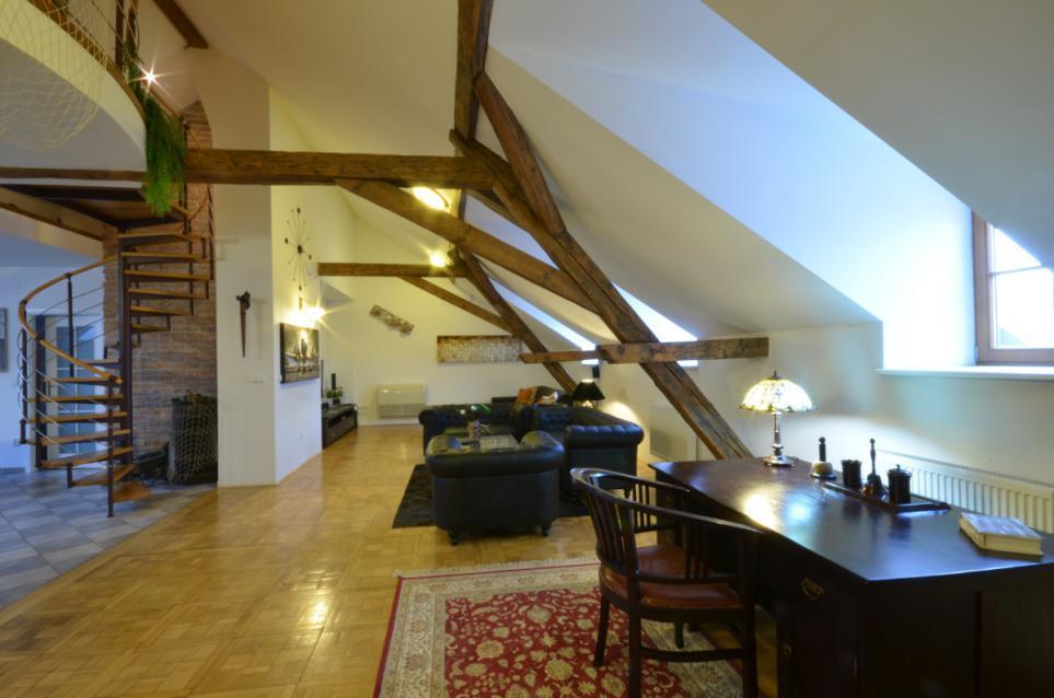 Appartamento Attic Hastalska Praga